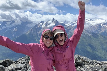 Heli-Hiking in the Canadian Rockies: Tips by Canada Travel Experts Heli-Hiking in the Canadian Rockies: Tips by Canada Travel Experts