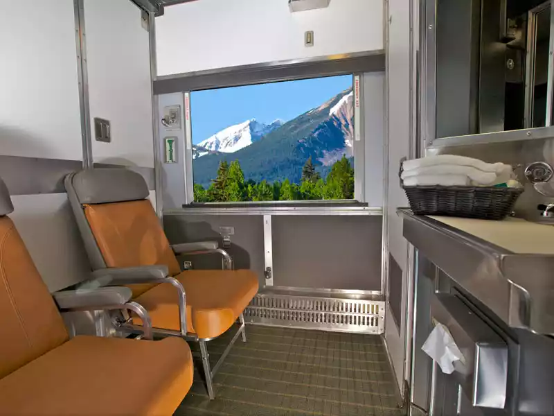 The Canadian - Private Cabin by day